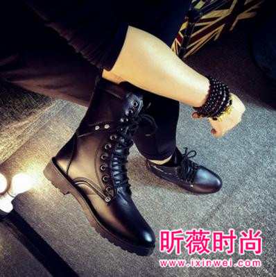 时尚达人热力追捧马丁靴 狂野性感又型格帅气