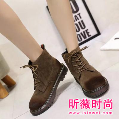 时尚达人热力追捧马丁靴 狂野性感又型格帅气