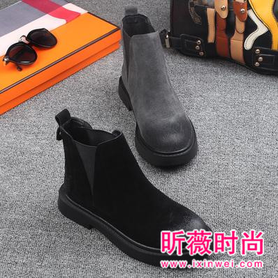 时尚达人热力追捧马丁靴 狂野性感又型格帅气