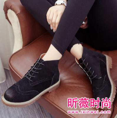 时尚达人热力追捧马丁靴 狂野性感又型格帅气