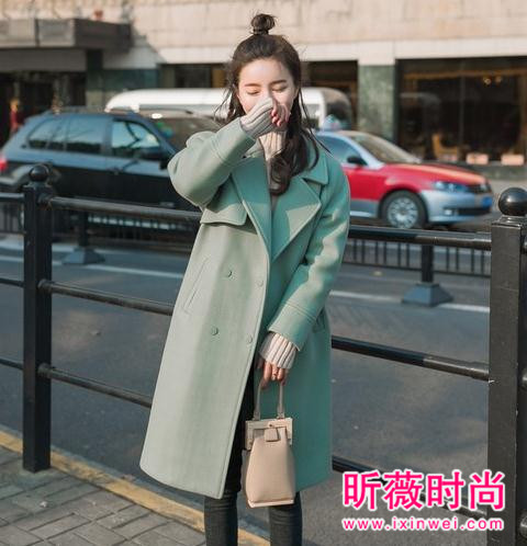 短线身材VS外套的显高圣经 凸显出高腰大长腿