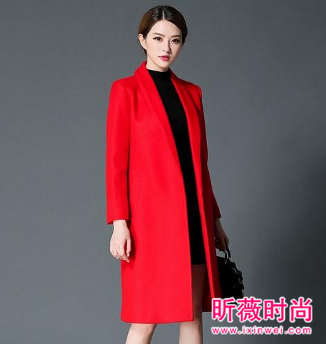 短线身材VS外套的显高圣经 凸显出高腰大长腿