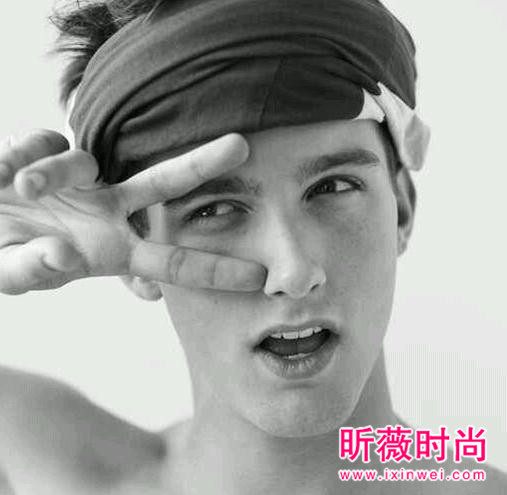 不擅长甜言蜜语却会爱你一辈子的3个星座男