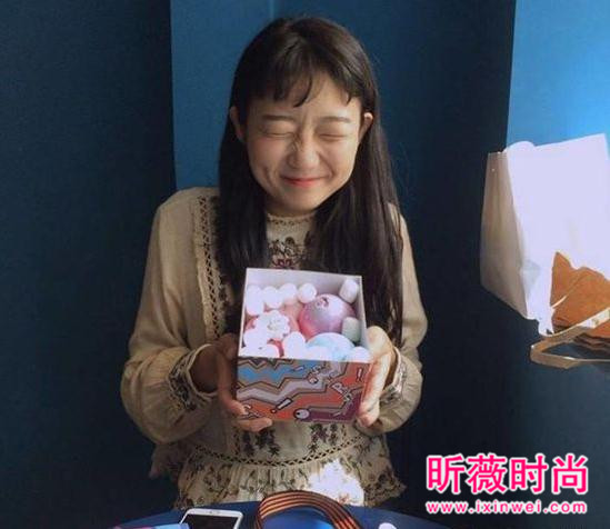 2017年流行什么发型？短发+二次元刘海抢镜