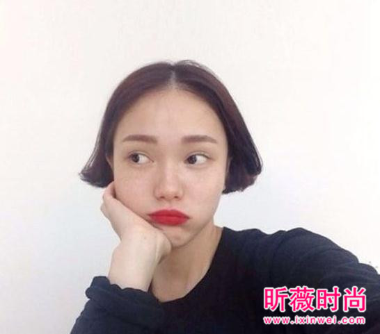 2017年流行什么发型？短发+二次元刘海抢镜