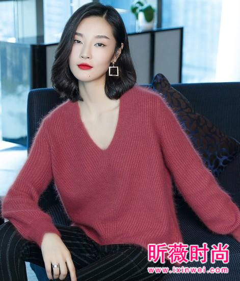 冬季拒绝束缚臃肿 这样的针织衫值得拥有