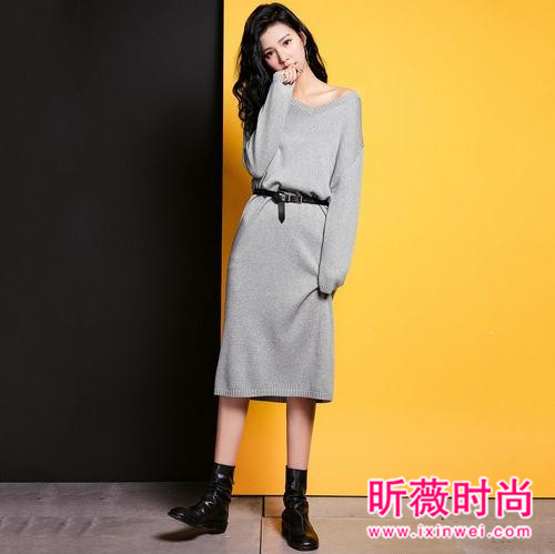 镂空展现个性心机 花样上衣是丰富造型的秘诀