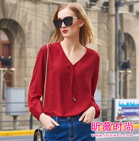 红色服装穿搭指南 新年时髦喜庆都要兼顾