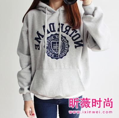 跟钟硕欧巴一起穿卫衣 这些时尚卫衣暖暖的很贴心 跟钟硕欧巴一起穿卫衣 这些时尚卫衣暖暖的很贴心