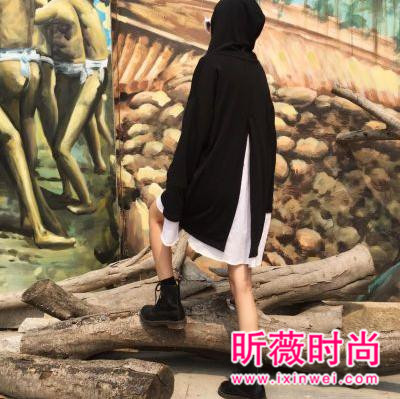 跟钟硕欧巴一起穿卫衣 这些时尚卫衣暖暖的很贴心 跟钟硕欧巴一起穿卫衣 这些时尚卫衣暖暖的很贴心