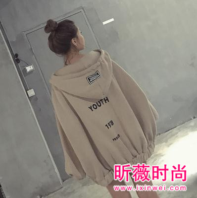 早春流行什么单品穿搭?时尚活力卫衣get起来 早春流行什么单品穿搭?时尚活力卫衣get起来