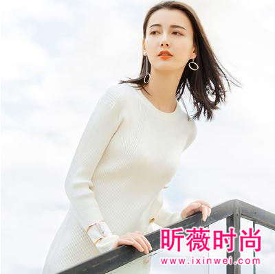 女神都爱穿这个颜色 这些搭配美得不要不要的 女神都爱穿这个颜色 这些搭配美得不要不要的