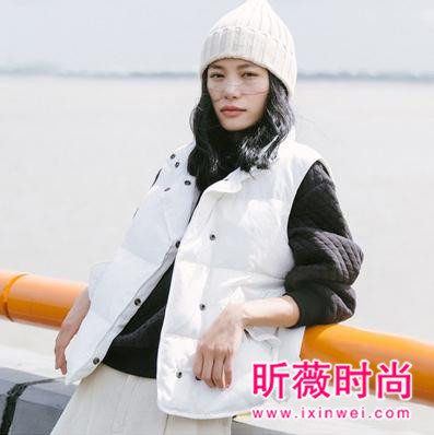 女神都爱穿这个颜色 这些搭配美得不要不要的