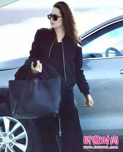 这些内搭时尚舒适好看,杨幂刘雯江疏影都在穿 这些内搭时尚舒适好看,杨幂刘雯江疏影都在穿