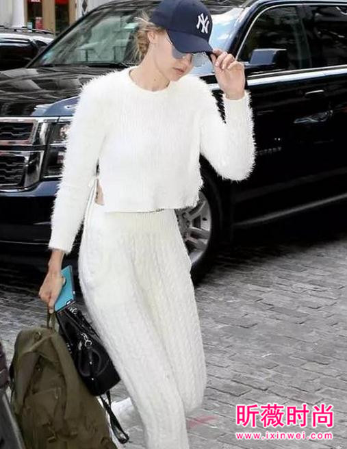 这些内搭时尚舒适好看，杨幂刘雯江疏影都在穿