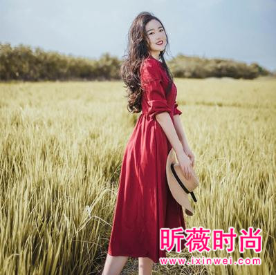 情人节时尚必备服装 穿美美的裙去约会 情人节时尚必备服装 穿美美的裙去约会