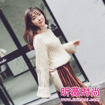 冬季韩版时尚高领毛衣 更显休闲惬意风范 冬季韩版时尚高领毛衣 更显休闲惬意风范
