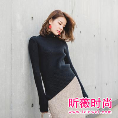冬季韩版时尚高领毛衣 更显休闲惬意风范 冬季韩版时尚高领毛衣 更显休闲惬意风范