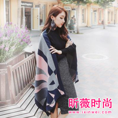 冬季围巾搭配技巧 打造专属你的时尚感 冬季围巾搭配技巧 打造专属你的时尚感