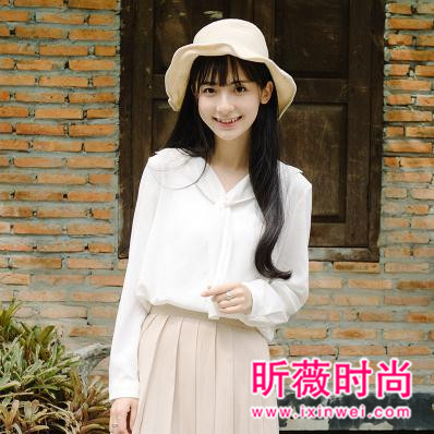 女性妖娆风PKBF风 哪件衬衫可以获胜？