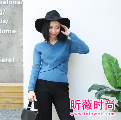 好看又有设计感的打底衫 脱掉外套让你时髦还显瘦