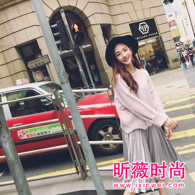 冬季大衣再美也需要一款美美的针织衫来配