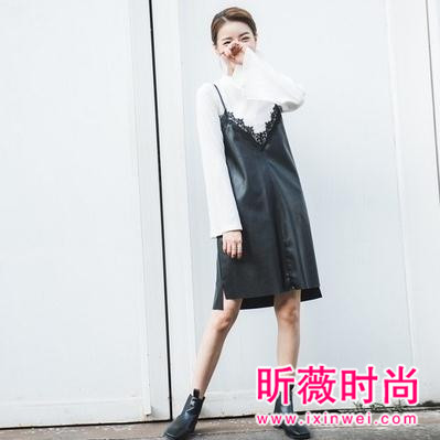 背带裙冬季来袭 减龄时尚两不误 背带裙冬季来袭 减龄时尚两不误