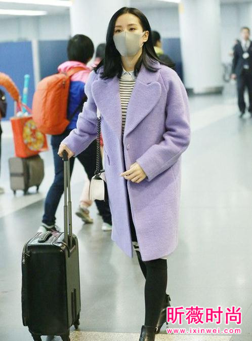女星最新时尚机场街拍 刘诗诗低调气质出众