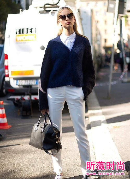 时尚衬衫搭配针织衫 轻松搞定早春清新范儿