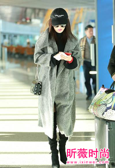 颜色搭得好穿大衣更好看 大衣+内搭这样穿美极了