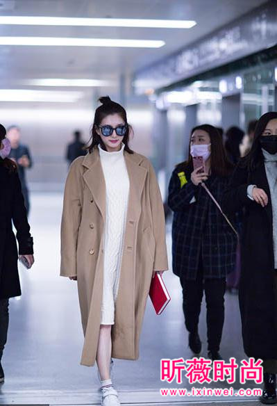 颜色搭得好穿大衣更好看 大衣+内搭这样穿美极了