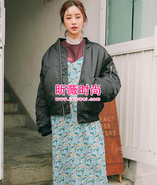 节后上班怎么穿最时髦？浅色系主打混搭质感是首要