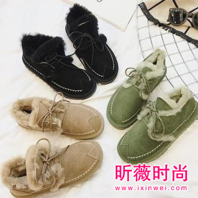 暖脚雪地靴更暖心 简单搭配好看又有型 暖脚雪地靴更暖心 简单搭配好看又有型