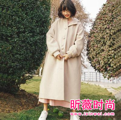毛呢大衣成熟女性的标志 时尚款式穿出干练率性