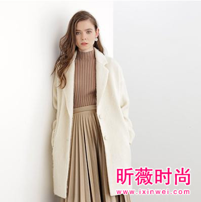 毛呢大衣成熟女性的标志 时尚款式穿出干练率性
