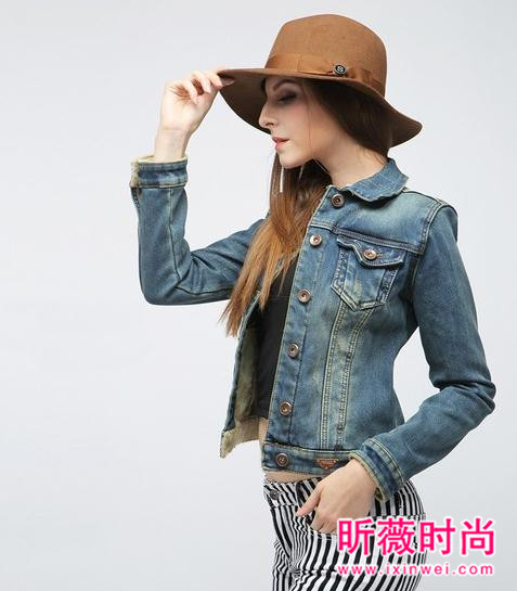 牛仔和羊羔毛搭配 让你的造型更时髦