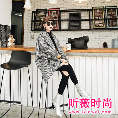 冬季时尚灰色呢子大衣 穿得简约大气又有质感 冬季时尚灰色呢子大衣 穿得简约大气又有质感