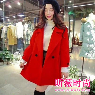 时尚红色毛呢大衣 带你红红火火过大年