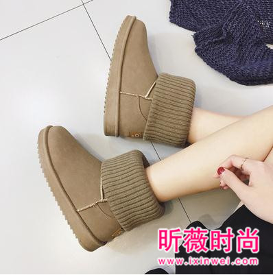 这个寒冷的冬天 你需要一双雪地靴走雪地