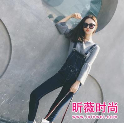 永葆年轻的秘密背带裤 款式复古但又不失潮流