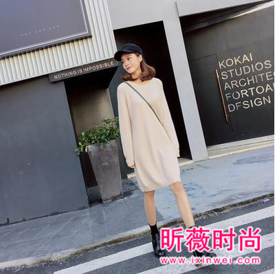 情人节约会装穿什么？毛衣裙又温暖又时髦