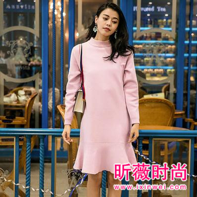 秋冬想要搞定美丽 先要选对时尚连衣裙 秋冬想要搞定美丽 先要选对时尚连衣裙