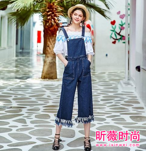 冬季不露脚踝也显瘦 学时装精们的街拍穿搭 冬季不露脚踝也显瘦 学时装精们的街拍穿搭