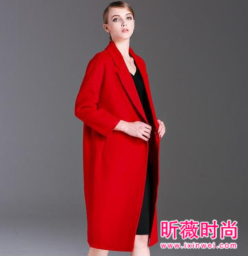 冬季时尚红色呢子大衣 开启新年的红火模式
