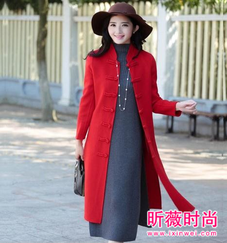冬季时尚红色呢子大衣 开启新年的红火模式