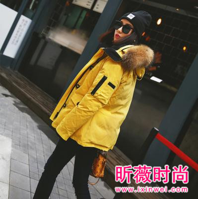 冬季时尚短款羽绒服 拥有盛世美颜不是梦 冬季时尚短款羽绒服 拥有盛世美颜不是梦