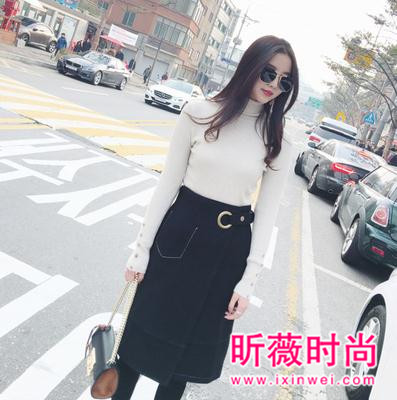 冬季美丽的半身裙 衬托你的优雅气质 冬季美丽的半身裙 衬托你的优雅气质