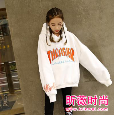 精致又显气质的卫衣 清纯甜美的少女风格