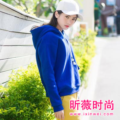 这些时尚流行的卫衣 俏皮随性减龄吸睛