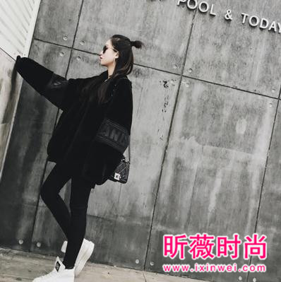 这些时尚流行的卫衣 俏皮随性减龄吸睛